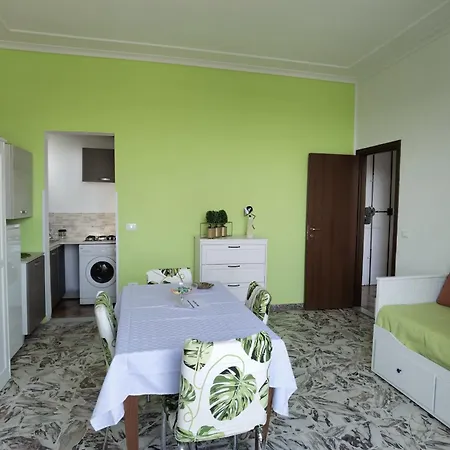 Luxury Sisters House 